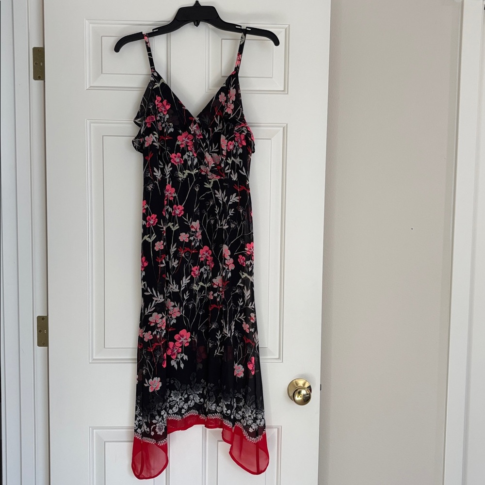 🌹 Express Black Dress with Red Floral Design size small